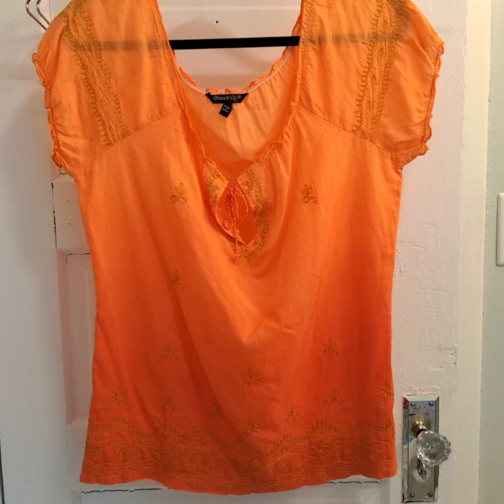 Embellished short sleeve top